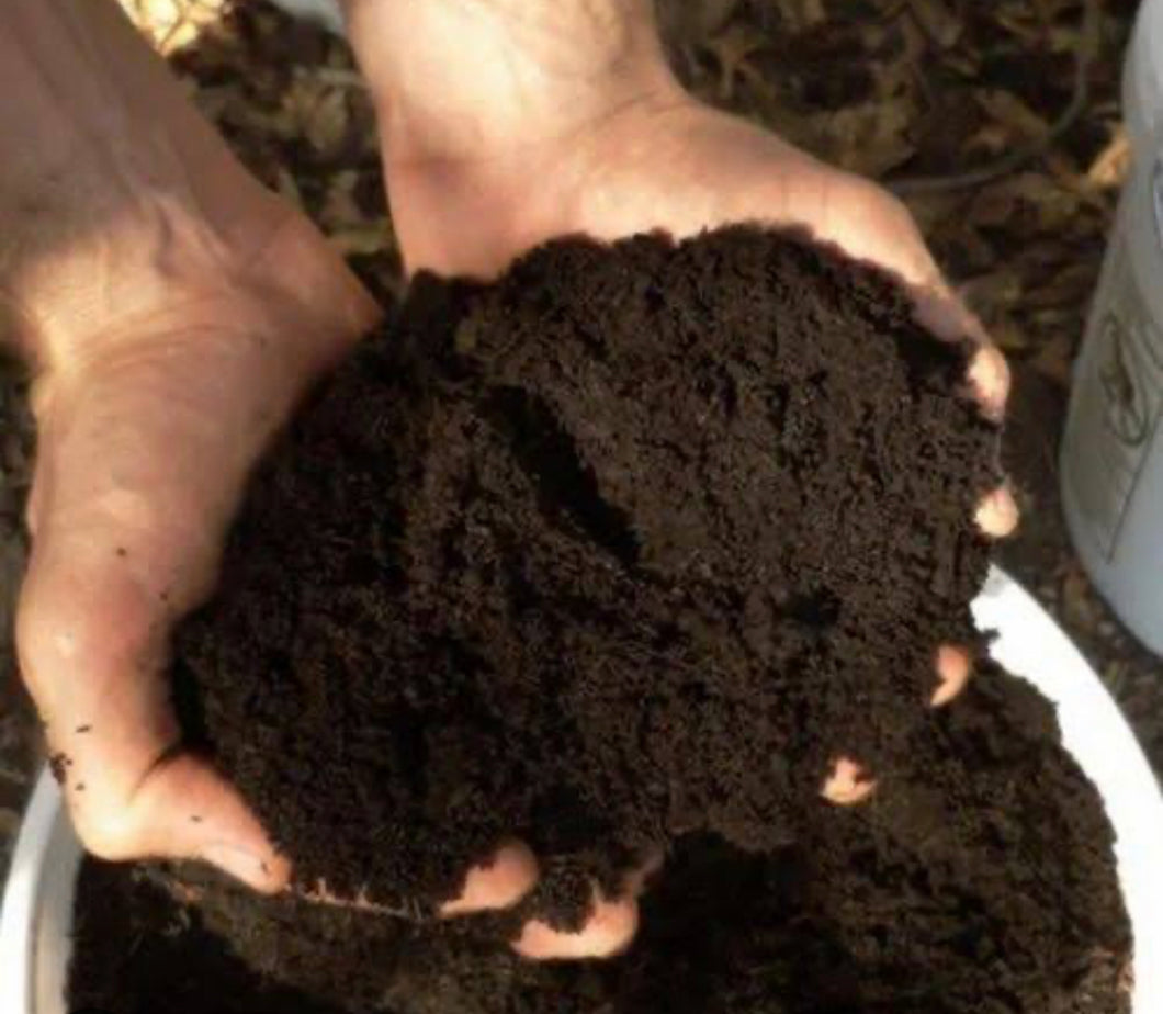 Lignite humate/compost blend